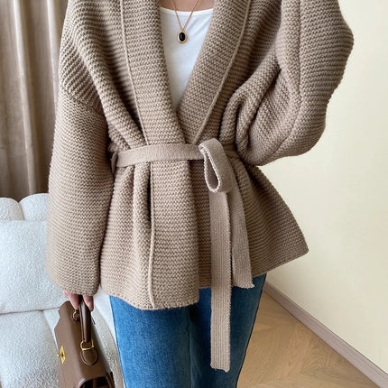 Cardigan en maille avec ceinture à nouer